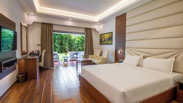 Premium Room | Individually furnished, desk, soundproofing, iron/ironing board