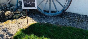 Cozy cottage with 1 bedroom near Cordes Sur Ciel with AC & WiFi