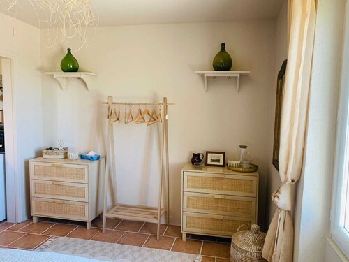 Gîte confortable avec 1 chambre près de Cordes Sur Ciel avec AC et WiFi