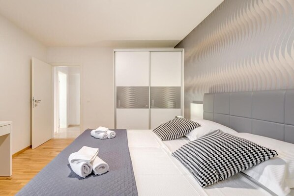 2 soverom, strykejern/-brett, wi-fi og sengetøy