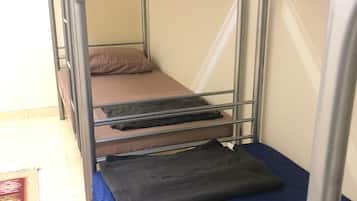 Basic Shared Dormitory | Iron/ironing board, free WiFi