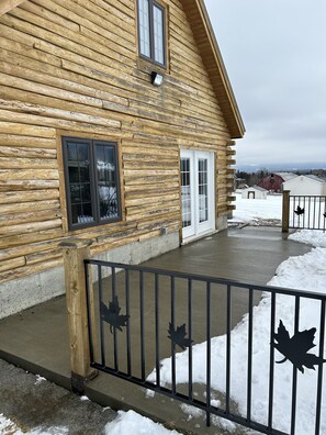 Property grounds - Cozy 1-bedroom villa in amazing Barton with WiFi (Barton)