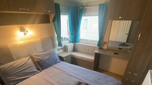 Ferienhütte | 2 Schlafzimmer, Bügeleisen/Bügelbrett, kostenloses WLAN, Bettwäsche