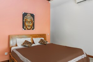 Standard Suite | 1 bedroom, desk, laptop workspace, free WiFi - Belvilla Nirvana Near Monkey ForestNearCampuhan Ridge Walk (Ubud)