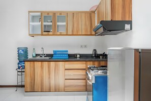 Standard Suite | Private kitchen - Belvilla Nirvana Near Monkey ForestNearCampuhan Ridge Walk (Ubud)