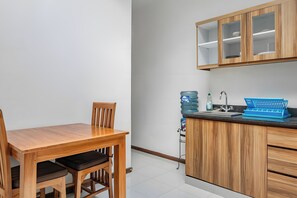Standard Suite | Private kitchen - Belvilla Nirvana Near Monkey ForestNearCampuhan Ridge Walk (Ubud)