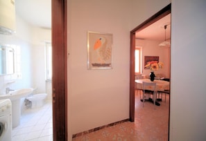Classic Apartment (2 Bedrooms) | Bathroom | Bidet