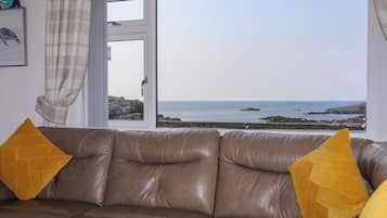 Cottage | Living area
