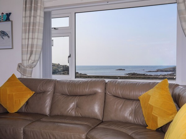 Cottage | Living area - Porth Ewyn (Holyhead)