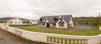 Spacious House in Beautiful Malin Head