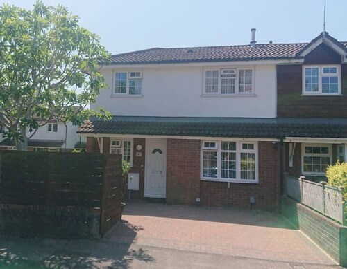 The Great Haxby |City Centre |Free Parking| Bay