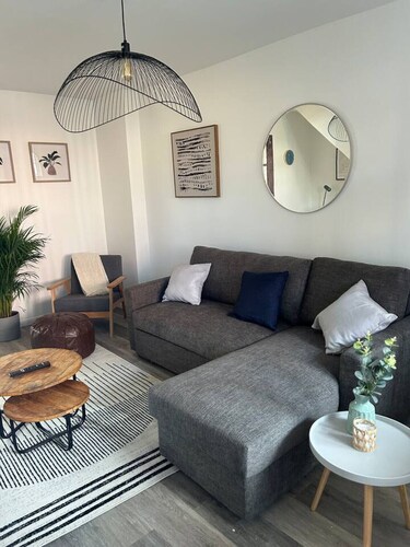 Cozy Home | Central | parking