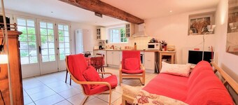 Renovated cottage with enclosed garden in Boissets
