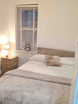 1 Schlafzimmer, Schreibtisch, Bügeleisen/Bügelbrett, WLAN