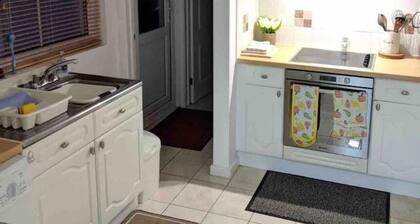 Stylish Stay| Cardiff Bay | Parking| Long Stay