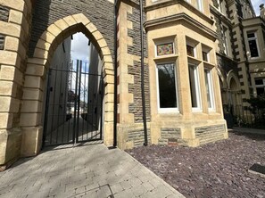 Exterior - Superior Stay, Pontcanna (Cardiff)