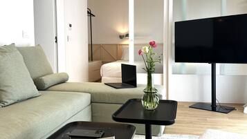 Televisor intel·ligent de 50 polzades amb canals digitals