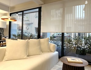 Grand Apartment | Living area - AIONION RESIDENCES by K&K (Athens)