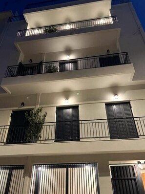 Front of property - AIONION RESIDENCES by K&K (Athens)