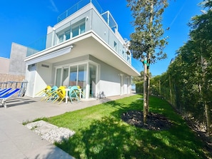 Villa, 4 Schlafzimmer, eigener Pool, Gartenblick | Terrasse/Patio