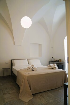 Design House | 2 bedrooms, blackout curtains, free WiFi