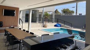 屋外ダイニングエリア