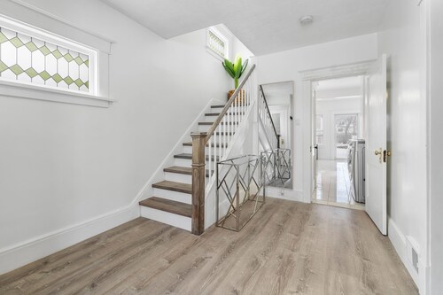 Beautiful Renovated Oasis House