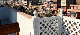 ARCH HERITAGE: Live in the Heart of Jaipur's Heritage & Foodie Paradise