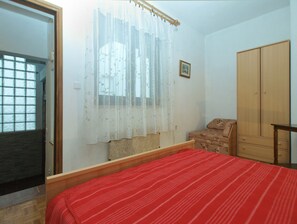 1 soveværelse, strygejern/strygebræt, internetforbindelse