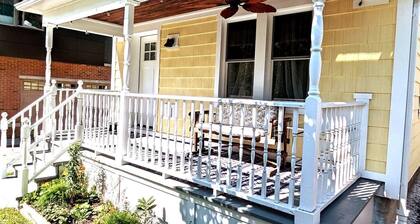 Walkable Elmwood Cottage, No Chores 4Bath 4BR 4Car