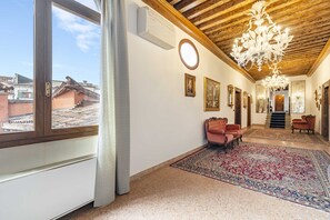 Interior - Vivaldi Suites - The Suite R&R (Venecia)