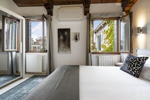 1 slaapkamer, een strijkplank/strijkijzer, gratis wifi, beddengoed