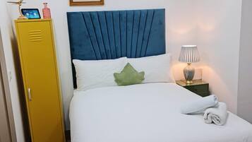 Studio | Iron/ironing board, free WiFi, bed sheets