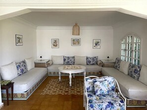 Interior - Villa Unique et Paisible Sans vis à vis à Proximité de la Forêt et de la mer (azemmour)