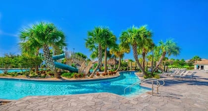 Champions Gate Oasis: Private Pool & Arcade Fun! 6 Bedroom Villa by RedAwning