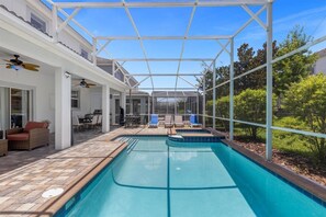 Villa, 6 slaapkamers | Zwembad | Een buitenzwembad, een verwarmd zwembad