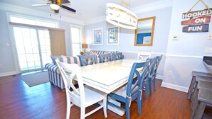 Townhouse, 4 kamar tidur | Tempat makan