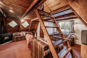 Cabin, 2 Bedrooms | Interior - 54sl - Hot Tub - Pets Ok - Sleeps 4 2 Bedroom Cabin by RedAwning (Deming)