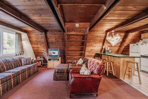 Cabin, 2 Bedrooms | Living area - 54sl - Hot Tub - Pets Ok - Sleeps 4 2 Bedroom Cabin by RedAwning (Deming)