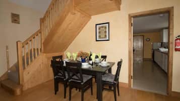 House | Tempat makan