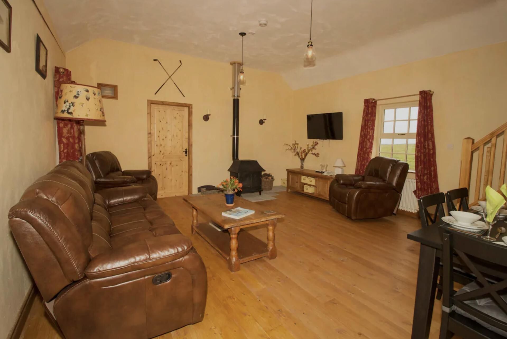 House | Living area | Fireplace