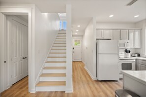 Ferienhaus, 3 Schlafzimmer | Eigene Küche | Kühlschrank, Ofen, Wasserkocher mit Kaffee-/Teezubehör, Toaster