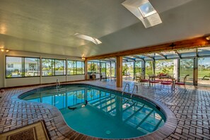Pool - 4-season indoor pool solarium home on golf course (Cape Coral)