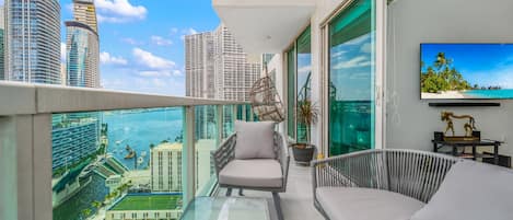 Loft, 2 Bedrooms, Bay View | Balcony view