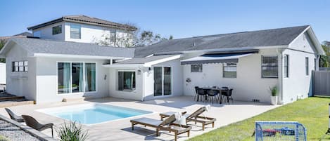 House (3 Bedrooms) | Front of property