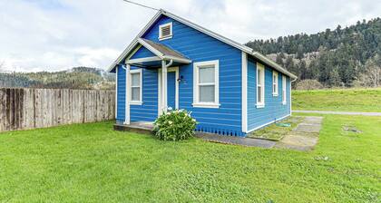 Cozy Norcal Cottage: 2 Mi to Redwoods & Beaches!