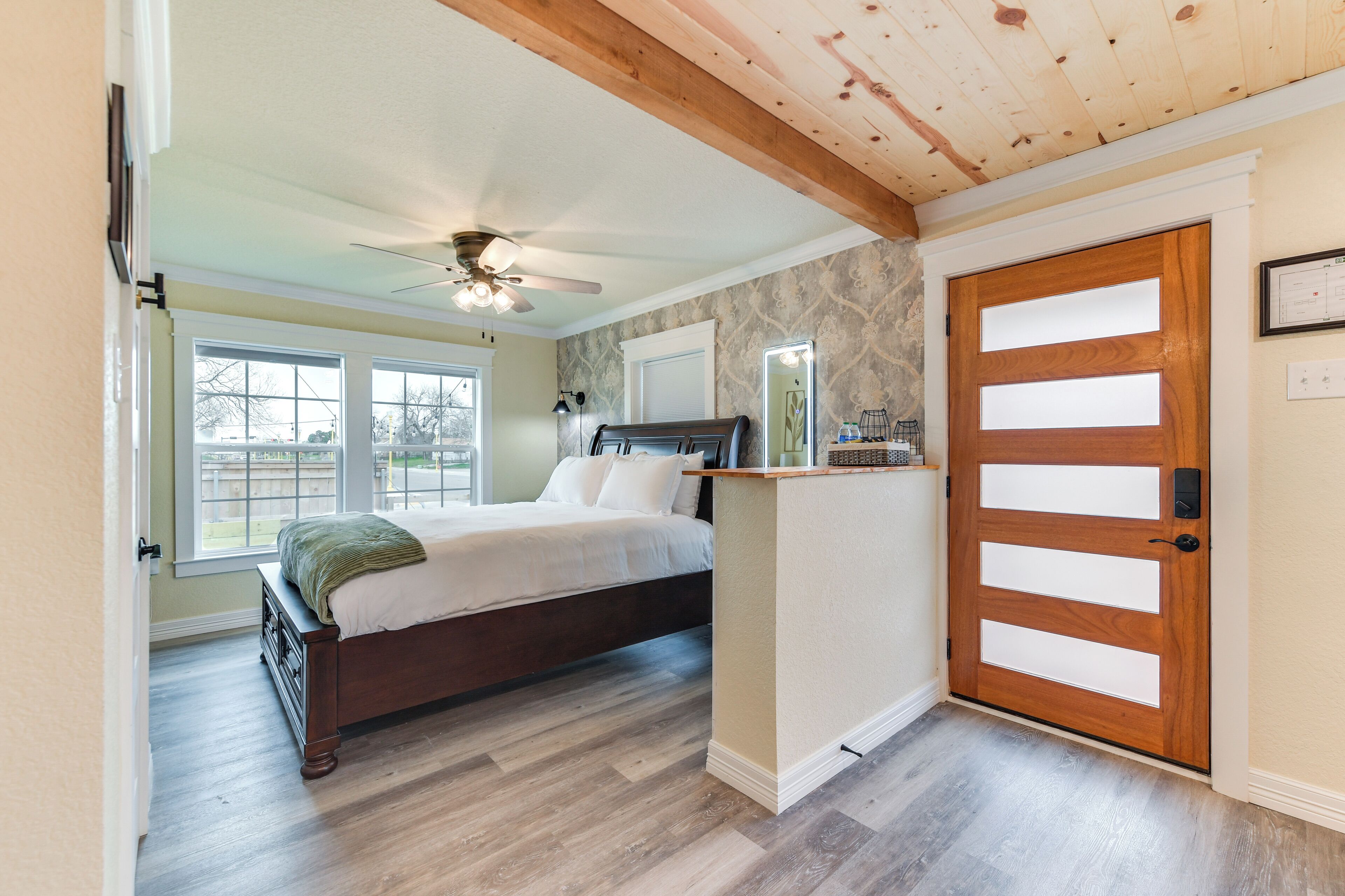 Apartment (0 Bedroom) | Interior