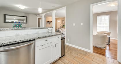 Pet-friendly Atlanta Retreat w/ 2 Bicycles