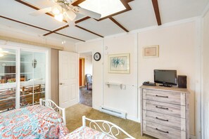 House (2 Bedrooms) | Interior - Dog-friendly Newland Cabin w/ Deck + Lake Access! (Newland)