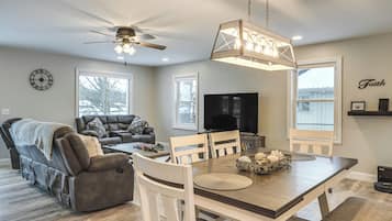 Cottage (3 Bedrooms) | Interior